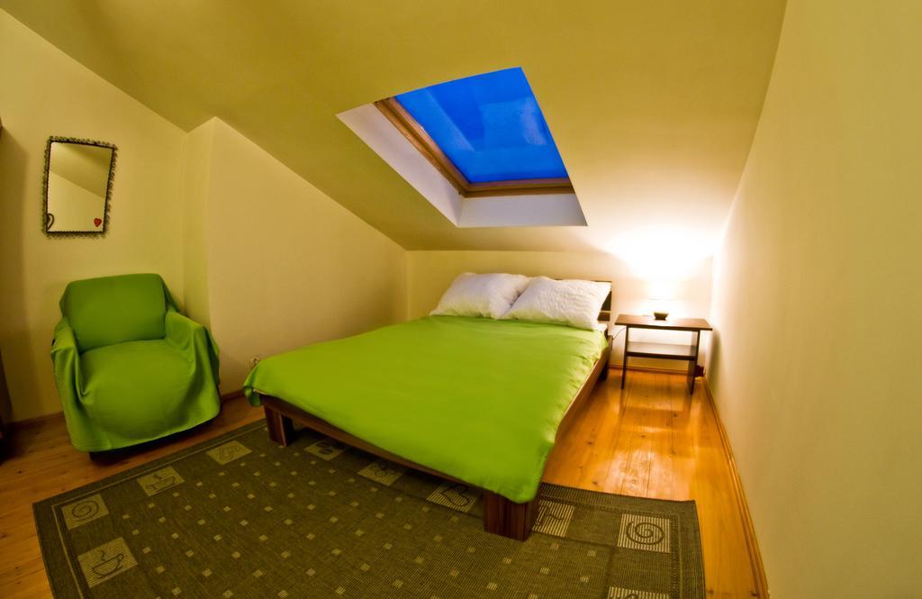 Apartment Sweet Home Sanok Esterno foto