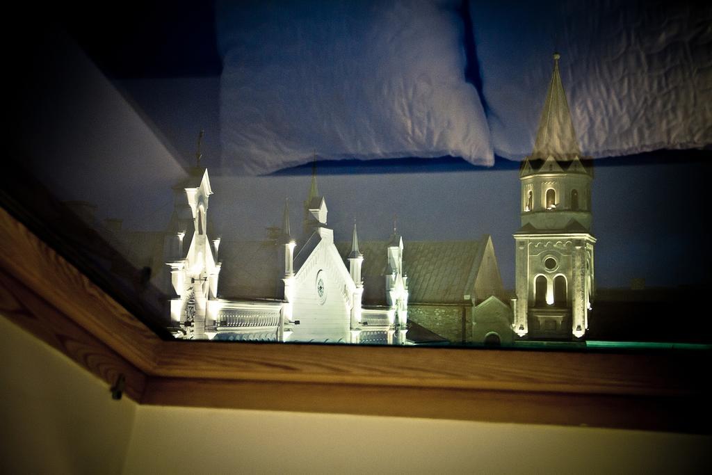 Apartment Sweet Home Sanok Esterno foto