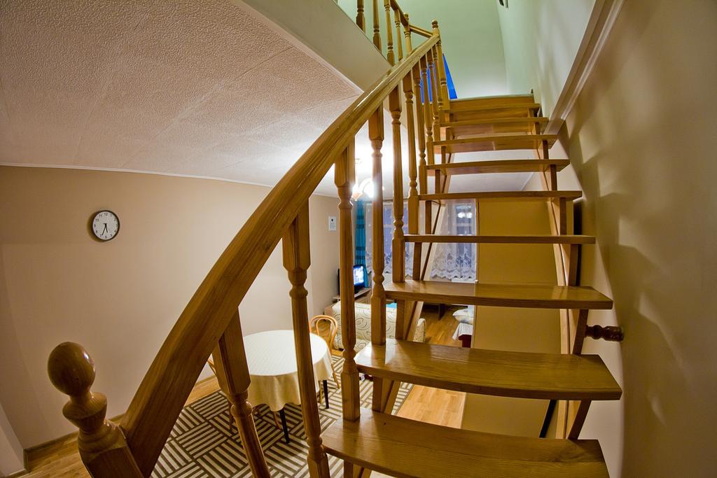 Apartment Sweet Home Sanok Esterno foto